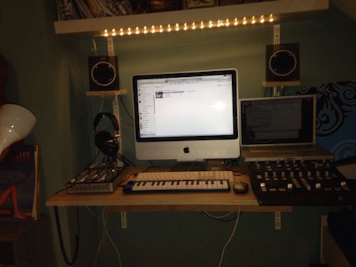 5 Awesome Recording Studio Desk Plans On A Budget